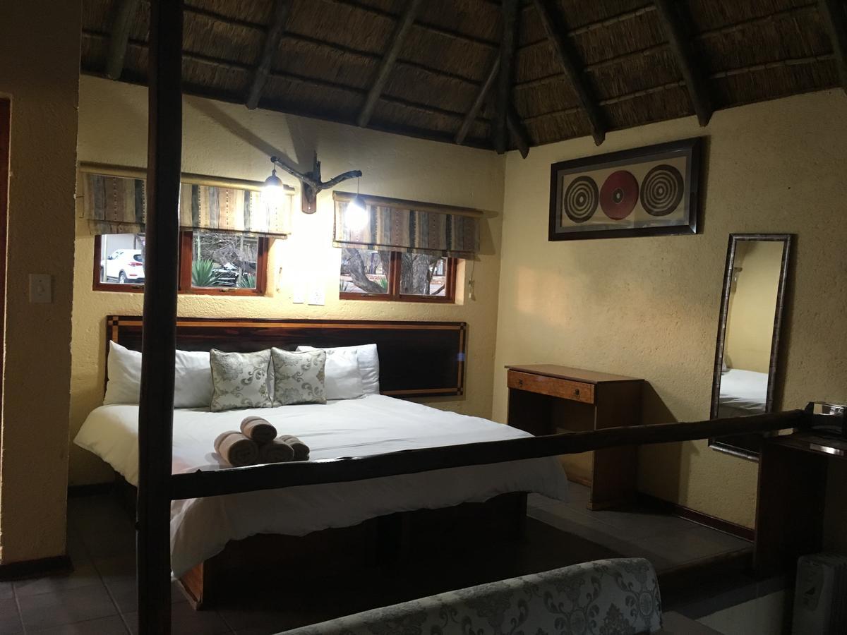 Mabalingwe Elephant Lodge Bela-Bela Bagian luar foto